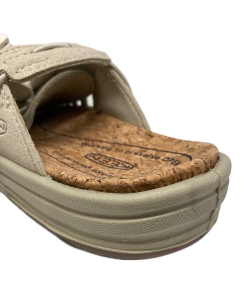 KEEN（キーン）KEEN (キーン) UNEEK 2 CONVERTIBLE/ユニーク ツー コンバーチブル ベージュ サイズ:USM10/UK9/EUR44/cm28/EU43の古着・服飾アイテム