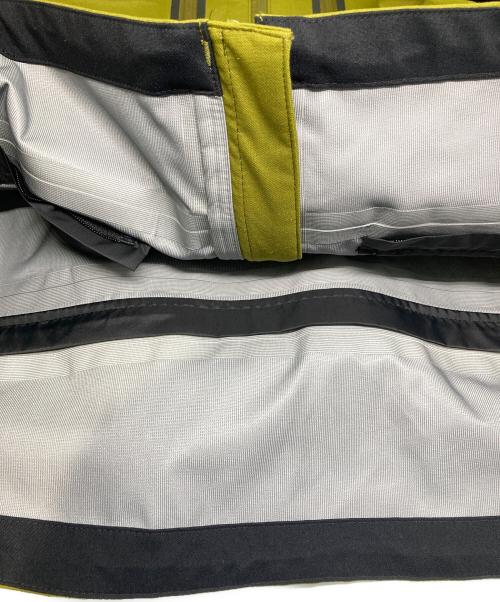 MOUNTAIN HARD WEAR（マウンテンハードウェア）MOUNTAIN HARD WEAR (マウンテンハードウェア) ウインター コヒージョン ジャケットV.2 グリーン×ブラック サイズ:L/Gの古着・服飾アイテム