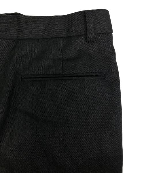 JOHN LAWRENCE SULLIVAN（ジョン ローレンス サリバン）JOHN LAWRENCE SULLIVAN (ジョン ローレンス サリバン) WOOL GABARDINE ZIP SHORTS ブラック サイズ:46の古着・服飾アイテム