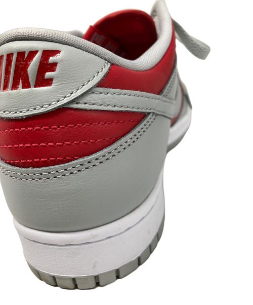 NIKE（ナイキ）NIKE (ナイキ) DUNK LOW QS VARSITY/ダンク ロウ ヴァーシティ グレー×レッド サイズ:28.5㎝の古着・服飾アイテム