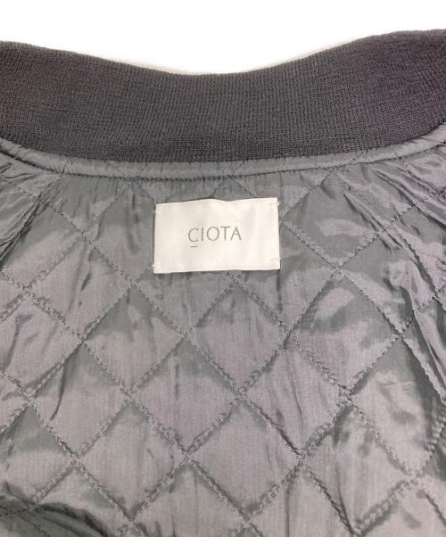 CIOTA（シオタ）CIOTA (シオタ) URBAN RESEARCH (アーバンリサーチ) 別注 Stadium Jumper/別注 スタジャン ブラック サイズ:6の古着・服飾アイテム