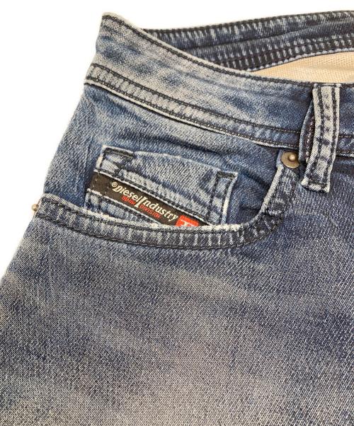 DIESEL（ディーゼル）DIESEL (ディーゼル) THOMMER-Y-NE ジョグジーンズ インディゴ サイズ:W28の古着・服飾アイテム