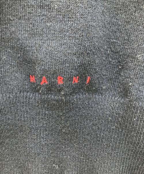 MARNI（マルニ）MARNI (マルニ) クレイジーパターン ミニロゴ刺繍 ニット ネイビー×ブルー サイズ:46の古着・服飾アイテム
