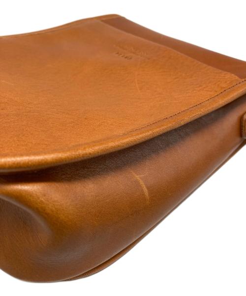 SLOW（スロウ）SLOW (スロウ) BEAMS (ビームス) 別注 Flap Shoulder Bag ブラウンの古着・服飾アイテム