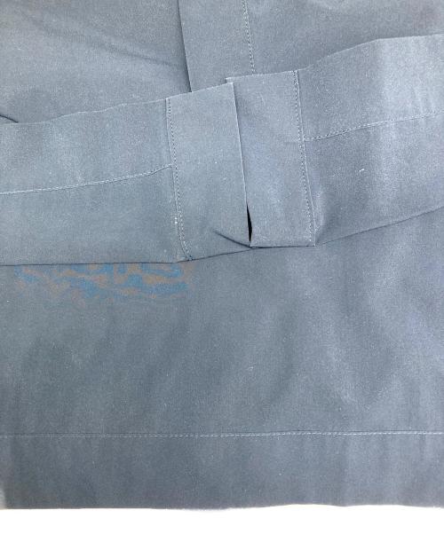 HOMME PLISSE ISSEY MIYAKE（オム プリッセ イッセイ ミヤケ）HOMME PLISSE ISSEY MIYAKE (オムプリッセ イッセイ ミヤケ) STRETCH SHIRT /ストレッチシャツ ネイビー サイズ:2の古着・服飾アイテム