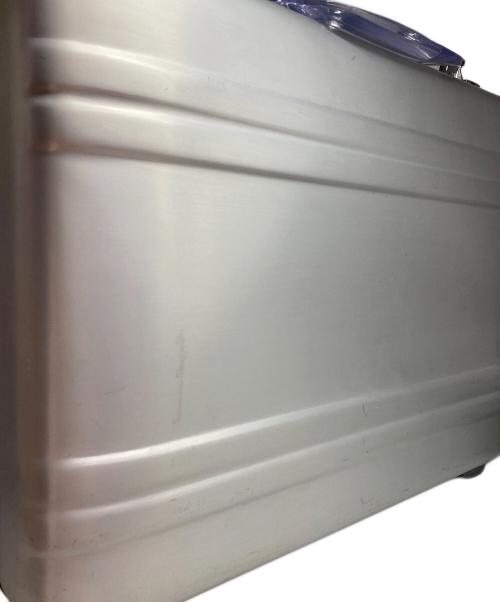 ZERO HALLIBURTON（ゼロ ハリバートン）ZERO HALLIBURTON (ゼロハリバートン) アタッシュケース シルバーの古着・服飾アイテム