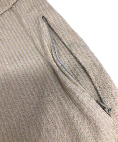Haat ISSEI MIYAKE（ハート イッセイ ミヤケ）Haat ISSEI MIYAKE (ハート イッセイ ミヤケ) ストライプパンツ ベージュ サイズ:MDの古着・服飾アイテム