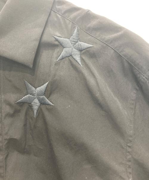 GIVENCHY（ジバンシィ）GIVENCHY (ジバンシィ) 比翼刺繍コットンシャツ ブラック サイズ:37の古着・服飾アイテム