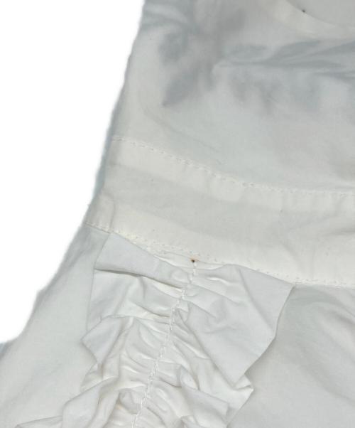 McQ Alexander McQueen（マックキュー アレキサンダーマックイーン）McQ Alexander McQueen (マックキュー アレキサンダーマックイーン) 花柄刺繍アシンメトリーフリルシャツ ホワイト サイズ:38の古着・服飾アイテム