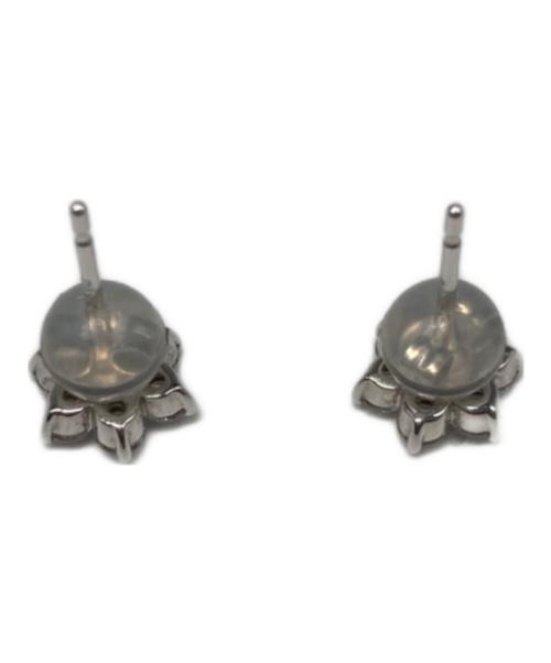 4℃（ヨンドシー）4℃ (ヨンドシー) フラワー K10ホワイトゴールド ピアスの古着・服飾アイテム