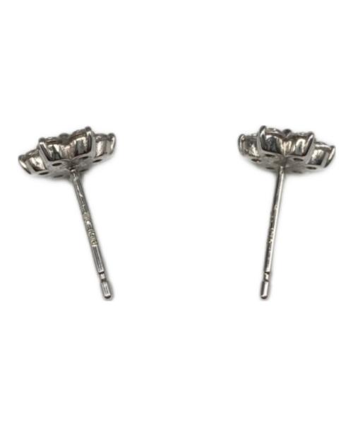 4℃（ヨンドシー）4℃ (ヨンドシー) フラワー K10ホワイトゴールド ピアスの古着・服飾アイテム