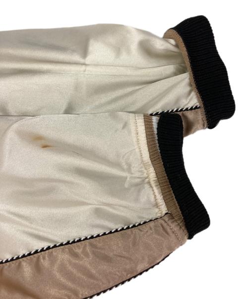 VANQUISH（ヴァンキッシュ）VANQUISH (ヴァンキッシュ) SHIBUYA SOUVENIR JACKET(スカジャン×MA-1)/シブヤスーベニアジャケット ベージュ×ブラック サイズ:Ｍの古着・服飾アイテム