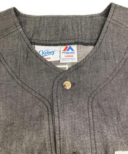 KEBOZ（ケボズ）KEBOZ (ケボズ) Majestic (マジェスティック) DENIM BASEBALL SHIRT/デニム ベースボール シャツ ブラック サイズ:LARGEの古着・服飾アイテム