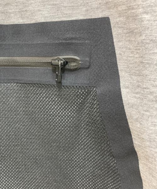 on（オン）on (オン) パーカー グレー サイズ:Sの古着・服飾アイテム