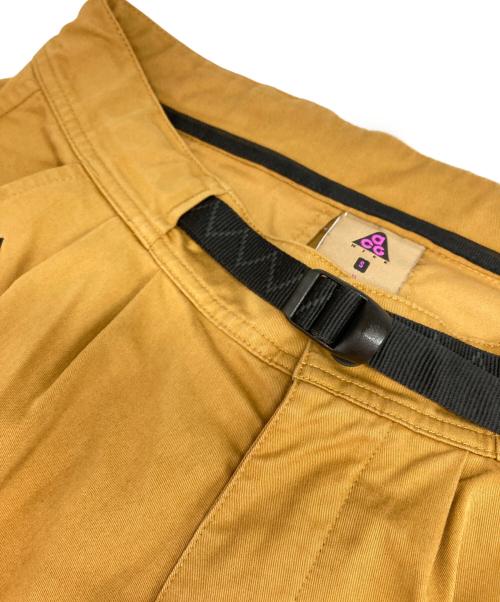 NIKE ACG（ナイキエーシージー）NIKE ACG (ナイキエージーシー) WOVEN CARGO PANTS/ウーブン カーゴ パンツ ブラウン サイズ:Sの古着・服飾アイテム