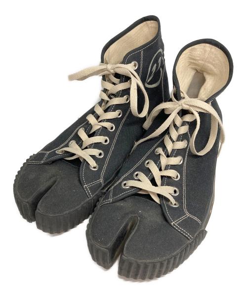 Maison Margiela（メゾンマルジェラ）Maison Margiela (メゾンマルジェラ) Tabi ハイカットスニーカー ブラック サイズ:43の古着・服飾アイテム