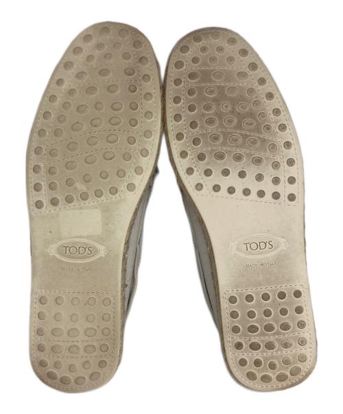 TOD'S（トッズ）TOD'S (トッズ) ドライビングシューズ ホワイト サイズ:35 1/2の古着・服飾アイテム