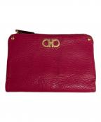 Salvatore Ferragamoサルヴァトーレ フェラガモ）の古着「ガンチーニ金具2つ折り財布」｜ピンク