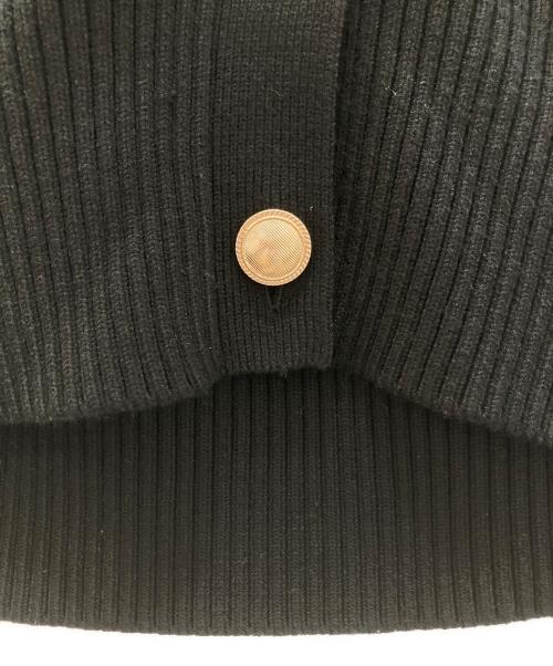 CADUNE（カデュネ）CADUNE (カデュネ) 金釦ニットベスト ブラック サイズ:38の古着・服飾アイテム