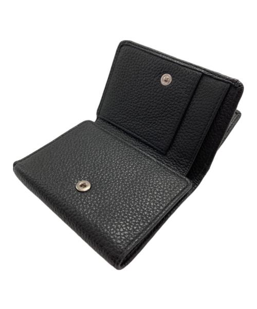 JIMMY CHOO（ジミーチュウ）JIMMY CHOO (ジミーチュウ) スタッズコンパクトウォレット/NEMO UUF ブラックの古着・服飾アイテム