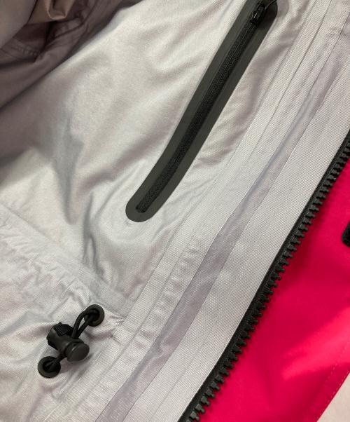 NIKE ACG（ナイキエーシージー）NIKE ACG (ナイキエージーシー) Gore-Tex Outdoor Windproof Hooded Jacket ピンク×ブルー サイズ:Sの古着・服飾アイテム