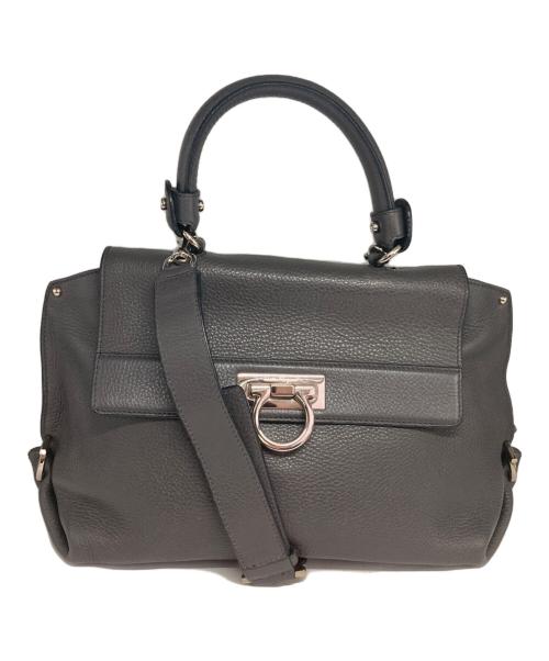 Salvatore Ferragamo（サルヴァトーレ フェラガモ）Salvatore Ferragamo (サルヴァトーレ フェラガモ) ソフィア2WAYバッグ グレーの古着・服飾アイテム