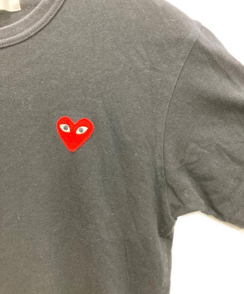 PLAY COMME des GARCONS（プレイコムデギャルソン）PLAY COMME des GARCONS (プレイ コムデギャルソン) ハートワッペンTシャツ ブラック サイズ:Ｍの古着・服飾アイテム