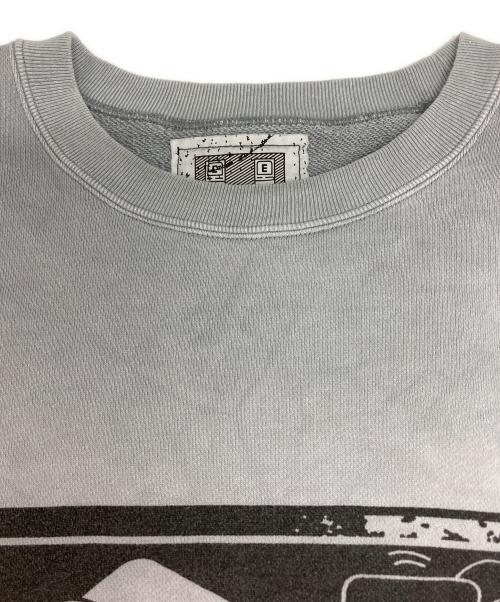 C.E（シーイー）C.E (シーイー キャブエンプト) OVERDYE FK MindfulnessBlock CREW NECK/オーバーダイ エフケー マインドフルネスブロック クルー ネック グレー サイズ:XLの古着・服飾アイテム