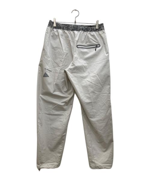 adidas（アディダス）adidas (アディダス) and wander (アンドワンダー) コラボトラウザー グレー サイズ:Ｍの古着・服飾アイテム