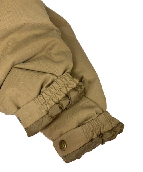 maison kitsune（メゾンキツネ）maison kitsune (メゾンキツネ) GOLDWIN (ゴールドウイン) コラボダウンジャケット ベージュ サイズ:XSの古着・服飾アイテム