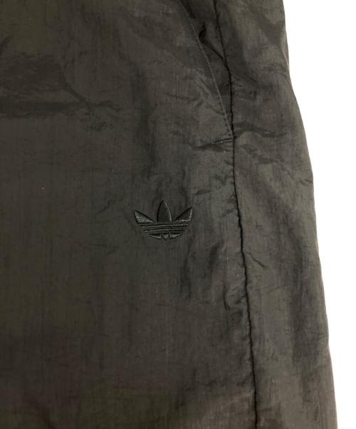 adidas（アディダス）adidas (アディダス) プレミアム エッセンシャルズ ナイロン パラシュートパンツ ブラック サイズ:Ｓの古着・服飾アイテム
