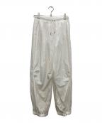 adidasアディダス）の古着「プレミアム エッセンシャルズ ナイロン パラシュートパンツ」｜ホワイト