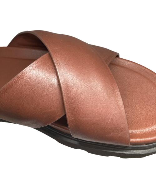 UGG（アグ）UGG (アグ) CAPITOLA CROSS SLIDE ブラウン サイズ:28の古着・服飾アイテム