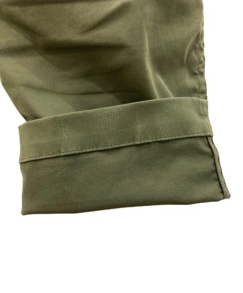 WHITE MOUNTAINEERING（ホワイトマウンテ二アニング）WHITE MOUNTAINEERING (ホワイトマウンテ二アニング) STRETCHED SARROUEL PANTS カーキ サイズ:2の古着・服飾アイテム