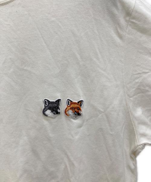 maison kitsune（メゾンキツネ）maison kitsune (メゾンキツネ) ダブルフォックスロゴTシャツ ホワイト サイズ:XSの古着・服飾アイテム