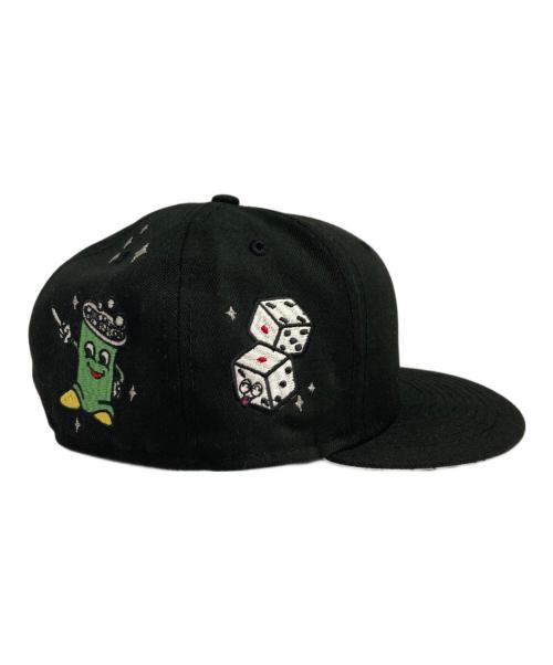 New Era（ニューエラ）New Era (ニューエラ) Supreme (シュプリーム) Characters S Logo/カーハートＳロゴ ブラック サイズ:7 3/8の古着・服飾アイテム