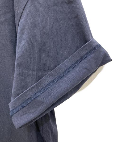 A.P.C.（アーペーセー）A.P.C. (アーペーセー) BOXY MICRO LOGO T-SHIRT/ボクシィ ミクロ ロゴ Tシャツ ネイビー サイズ:Lの古着・服飾アイテム