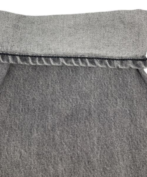 NEEDBY（ニードバイ）NEEDBY (ニードバイ) デニムパンツ グレー サイズ:27の古着・服飾アイテム