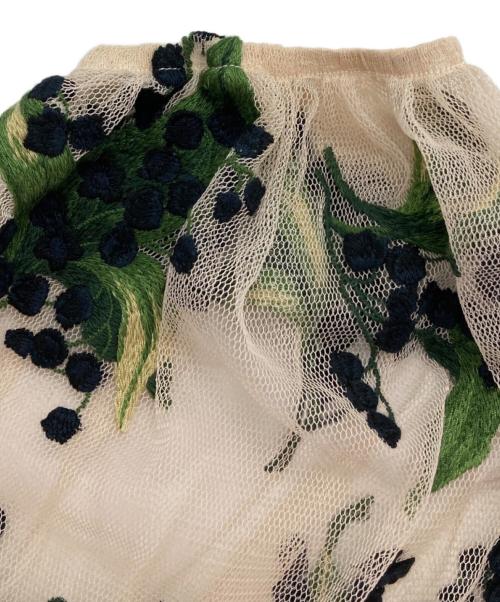 RED VALENTINO（レッドヴァレンティノ）RED VALENTINO (レッドヴァレンティノ) ドットすずらん刺繍チュールブラウス ベージュ サイズ:38の古着・服飾アイテム