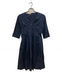 MARNI（マルニ）の古着「コットンvネックワンピース」｜ネイビー