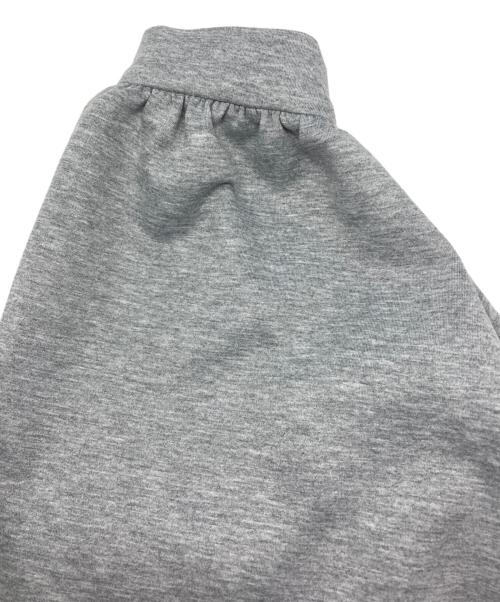 UNITED ARROWS TOKYO（ユナイテッドアローズトウキョウ）UNITED ARROWS TOKYO (ユナイテッドアローズトウキョウ) ビジュー スウェット プルオーバー グレー サイズ:Freeの古着・服飾アイテム