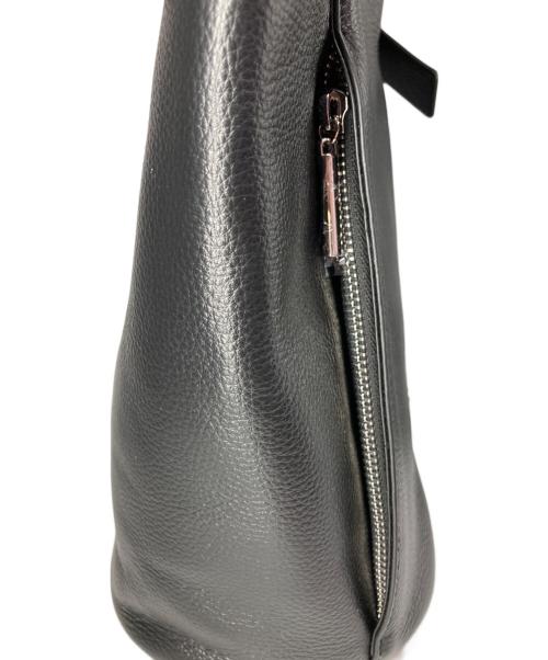 Beaure（ビュレ）Beaure (ビュレ) 別注 カウレザー2WAYバケツショルダー ブラック 未使用品の古着・服飾アイテム