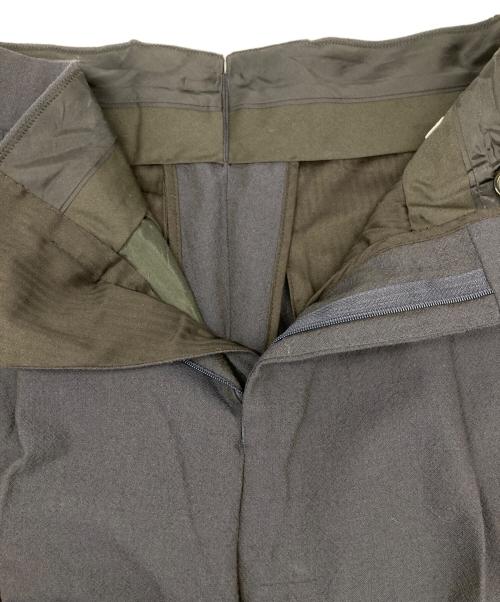 BEAUTY&YOUTH（ビューティーアンドユース）BEAUTY&YOUTH (ビューティーアンドユース) ツータックスラックス ネイビー サイズ:44の古着・服飾アイテム