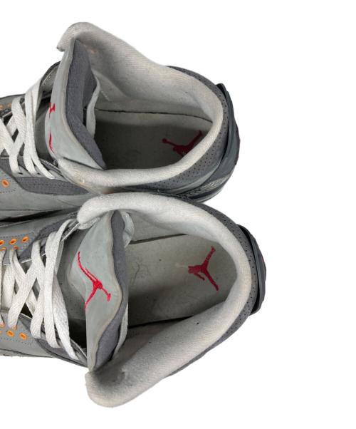 NIKE（ナイキ）NIKE (ナイキ) スニーカー グレー サイズ:cm28.5/US10.5/UK9.5/EUR44.5/BR42.5/CN285（2.5）の古着・服飾アイテム