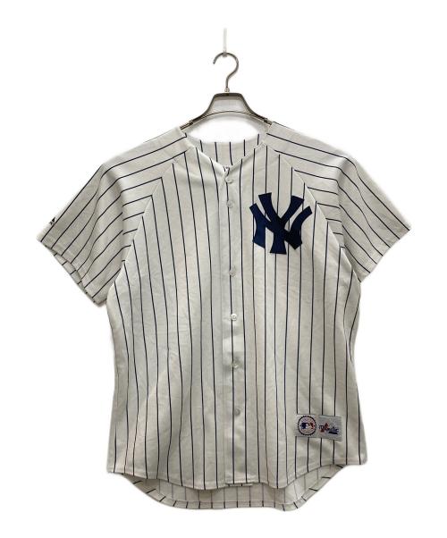 Majestic（マジェスティック）Majestic (マジェスティック) ベースボールシャツ ホワイト サイズ:Ｍの古着・服飾アイテム