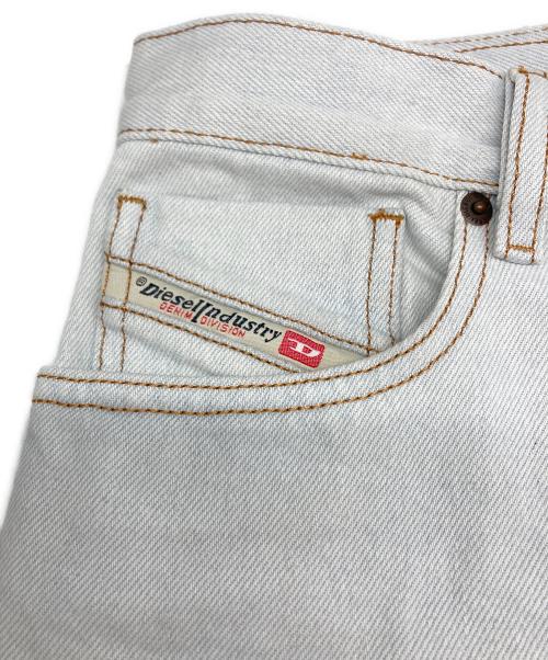 DIESEL（ディーゼル）DIESEL (ディーゼル) アイスウォッシュデニムパンツ インディゴ サイズ:Ｗ28の古着・服飾アイテム