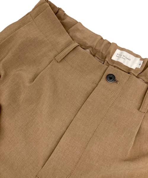 STILL BY HAND（スティルバイハンド）STILL BY HAND (スティルバイハンド) タックパンツ ブラウン サイズ:46の古着・服飾アイテム