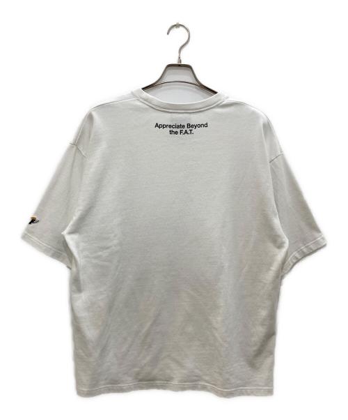 FAT（エフエーティー）FAT (エフエーティー) Tシャツ ホワイト サイズ:FATの古着・服飾アイテム