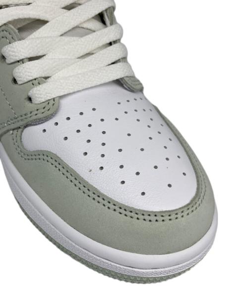 NIKE（ナイキ）NIKE (ナイキ) WMNS AIR JORDAN 1 RETRO HIGH OG/ウィメンズ　エアジョーダン１　レトロ　ハイ　OG ホワイト×グレー サイズ:27cmの古着・服飾アイテム