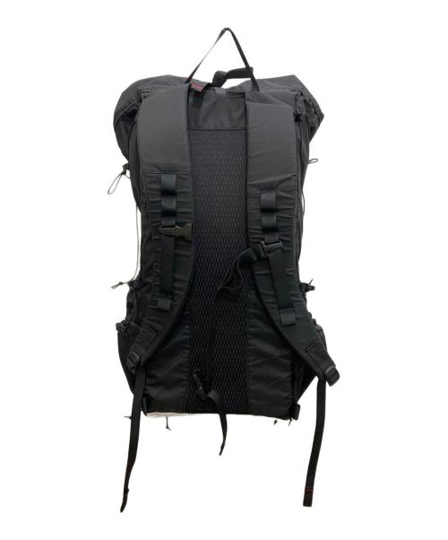 山と道（ヤマトミチ）山と道 (ヤマトミチ) MINI バッグパック ブラック×ホワイトの古着・服飾アイテム